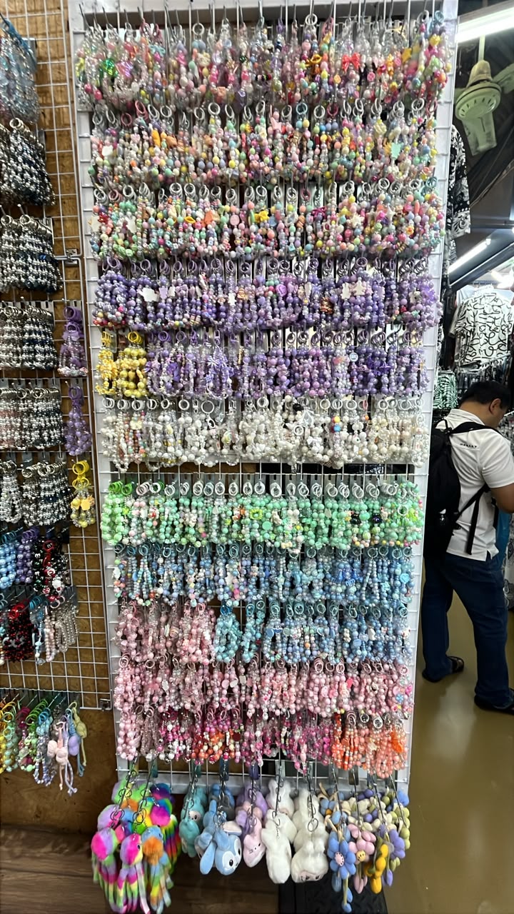 Handmade Y2K Beaded Phone Strap & Keyring / Gantungan Manik-Manik Estetik