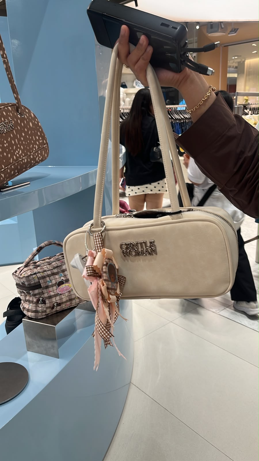 Gentle Woman Silver Logo Bowling Bag Cream / Beige