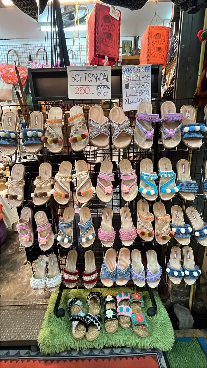 Thailand Handmade Boho Woven Straw Sandals / Sandal Rajut Etnik